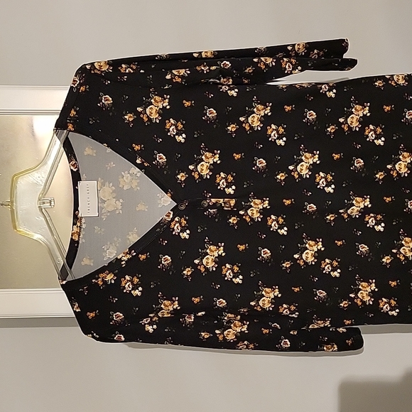 French Grey Daisy Brush Knit Dress - Picture 1 of 2